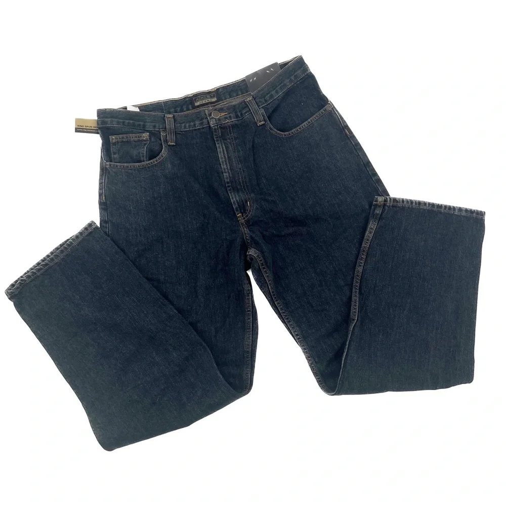 Axist modern relaxed